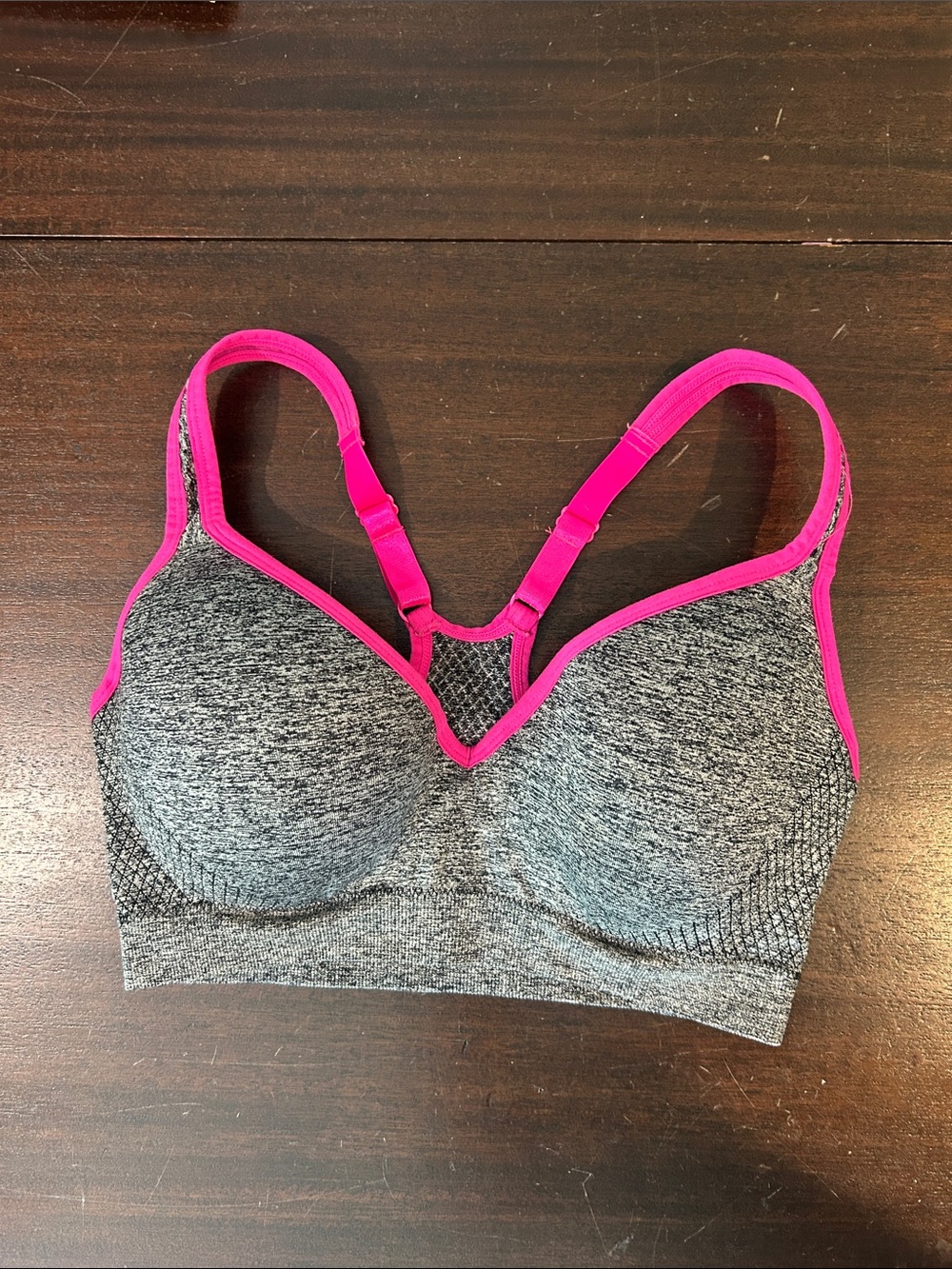 M261 Danskin Now Gray Heather Sports Bra with Hot Pink Trim - Size 36D